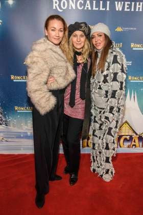 abb Lisa Maria Potthoff, Jeanette Hain and Simone Thomalla actresses at the premiere of the 21 Roncalli Weihnachtscircus at the Tempodrom Berlin, on 19 12 2025 in Berlin Berlin Germany