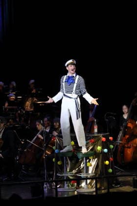 Tobias Joch as Kay during the photo rehearsal for In Frisco ist der Teufel los at the Komische Oper im Schillertheater in Berlin, December 19, 2025 Operetta in four acts by Guido Masanetz Musical direction Kai Tietje Scenic arrangement Martin G Berger Costumes Esther Bialas Premiere is on December 21, 2025 Komische Oper Berlin In Frisco ist der Teufel los