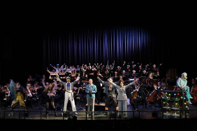 Hans Gröning as Jonas , Sophia Euskirchen as Virginia West , Tobias Joch as Kay , Christoph Späth as Ben Benson , Alexander von Hugo as Anatol Br