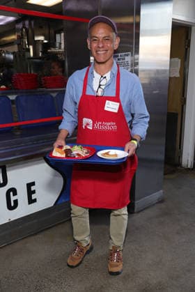 Celebrities take part in the Los Angeles Mission s Annual Thanksgiving Outreach on Skid Row, in Los Angeles, California Featuring: Mark Damon Espinoza Where: Los Angeles, California, United States When: 19 Dec 2025 Credit: Faye s Vision Cover Images EDITORIAL USE ONLY. NOT FOR USE BY NEWSPAPERS BASED IN THE UK. Copyright: xx coverimg55349148
