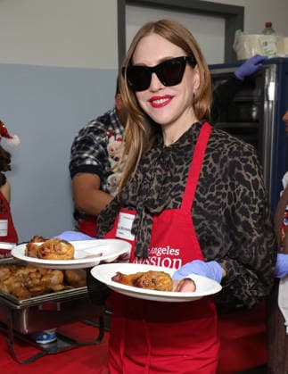 Celebrities take part in the Los Angeles Mission s Annual Thanksgiving Outreach on Skid Row, in Los Angeles, California Featuring: Charis Michelsen Where: Los Angeles, California, United States When: 19 Dec 2025 Credit: Faye s Vision Cover Images EDITORIAL USE ONLY. NOT FOR USE BY NEWSPAPERS BASED IN THE UK. Copyright: xx coverimg55349009