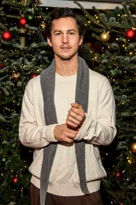 abb Tim Oliver Schultz Actor at the premiere of the 21 Roncalli Weihnachtscircus at the Tempodrom Berlin, on 19 12 2025 in Berlin Berlin Germany