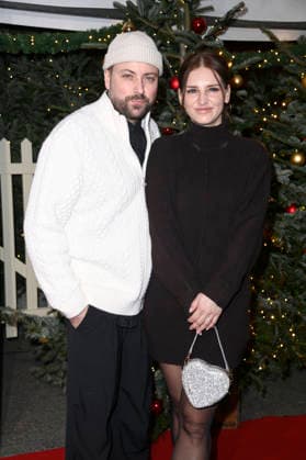 Felix von Jascheroff with partner Alexandra Sophie Winterberg at the premiere of the 21 Original Roncalli Weihnachtscircus 2025 at the Tempodrom Berlin, 19 12 2025 Foto:xN.xKubelkax xFuturexImagex roncalli_5212