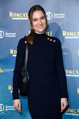 Josephin Busch at the premiere of the 21 Original Roncalli Weihnachtscircus 2025 at the Tempodrom Berlin, 19 12 2025 Foto:xN.xKubelkax xFuturexImagex roncalli_5238