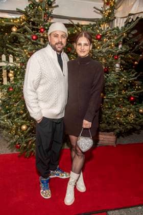 abb Leni Summer and Tyler von Jascheroff actors at the premiere of the 21 Roncalli Weihnachtscircus at the Tempodrom Berlin, on 19 12 2025 in Berlin Berlin Germany