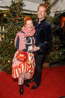 abb Enie van de Meiklokjes and Tobias Staebo Presenter Paar Freund at the premiere of the 21 Roncalli Weihnachtscircus at the Tempodrom Berlin, on 19 12 2025 in Berlin Berlin Germany