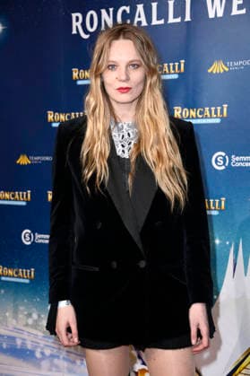 Lilith Stangenberg at the premiere of the 21 Original Roncalli Weihnachtscircus 2025 at the Tempodrom Berlin, 19 12 2025 Foto:xN.xKubelkax xFuturexImagex roncalli_5270