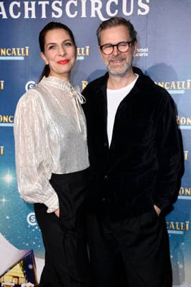 Matthias Matschke with partner Theresa Kronthaler at the premiere of the 21 Original Roncalli Weihnachtscircus 2025 at the Tempodrom Berlin, 19 12 2025 Foto:xN.xKubelkax xFuturexImagex roncalli_5272