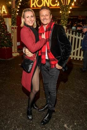 abb Franziska Hippe and Roman Knizka pair of actors at the premiere of the 21 Roncalli Weihnachtscircus at the Tempodrom Berlin, on 19 12 2025 in Berlin Berlin Germany