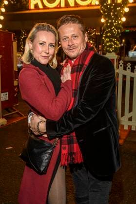abb Franziska Hippe and Roman Knizka pair of actors at the premiere of the 21 Roncalli Weihnachtscircus at the Tempodrom Berlin, on 19 12 2025 in Berlin Berlin Germany