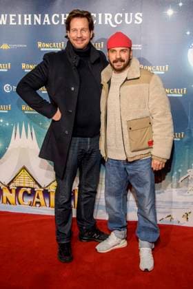 abb Thomas Heinze and Edin Hasanovic actors at the premiere of the 21 Roncalli Weihnachtscircus at the Tempodrom Berlin, on 19 12 2025 in Berlin Berlin Germany