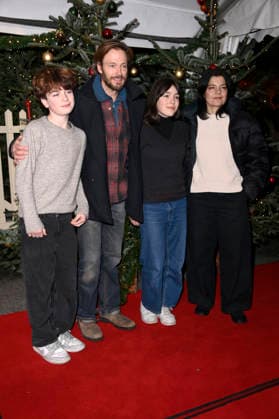 Andreas Pietschmann and Jasmin Tabatabai with their children Johan Anton Pietschmann and Helena Leila Pietschmann at the premiere of the 21 Original Roncalli Weihnachtscircus 2025 at the Tempodrom Berlin, 19 12 2025 Foto:xN.xKubelkax xFuturexImagex roncalli_5374