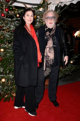 Bernhard Paul with his wife Eliana Paul at the premiere of the 21 Original Roncalli Weihnachtscircus 2025 at the Tempodrom Berlin, 19 12 2025 Foto:xN.xKubelkax xFuturexImagex roncalli_5380