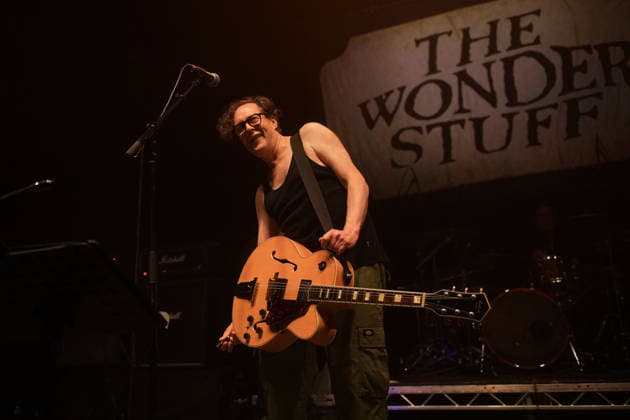 The Wonder Stuff performing at Shepherd™s Bush Empire LONDON, ENGLAND - DECEMBER 19: Miles Hunt of ™The Wonder Stuff™ performing at Shepherd™s Bush Empire on December 19, 2025 in London, England. CAP MAR MAR Great Britain Copyright: xMartinxHarris CapitalxPicturesx