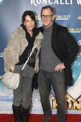 Gerit Kling with husband Wolfram Becker at the premiere of the 21 Original Roncalli Weihnachtscircus 2025 at the Tempodrom Berlin, 19 12 2025 Foto:xAgenturxWehnertx xGränzdörferx xFuturexImagex roncalli_5396