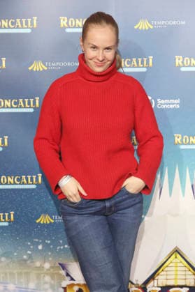 Clara Lösel at the premiere of the 21 Original Roncalli Weihnachtscircus 2025 at the Tempodrom Berlin, 19 12 2025 Foto:xAgenturxWehnertx xGränzdörferx xFuturexImagex roncalli_5432