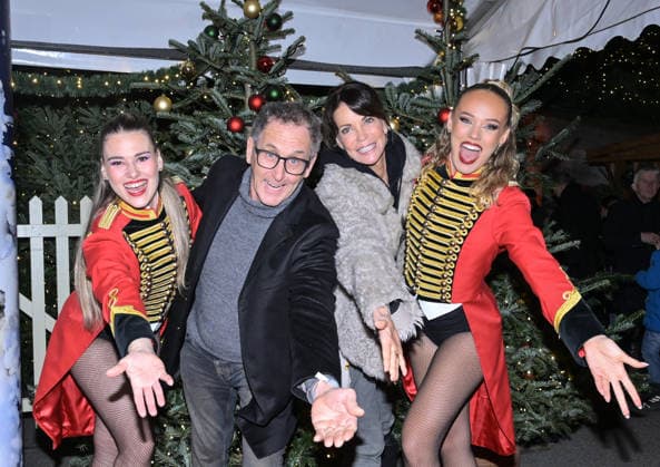 19 12 2025, xlakx, Entertainment, Roncalli Weihnachtscircus v l Wolfram Becker husband and actress Anja Kling as guest at the anniversary performance at the premiere of the 21 Original Roncalli Weihnachtscircus at the Tempodrom Berlin Berlin Daniel Lakomski