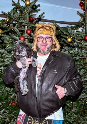 19 12 2025, xlakx, Entertainment, Roncalli Weihnachtscircus v l Oliver Polak as a guest at the anniversary performance at the premiere of the 21 Original Roncalli Weihnachtscircus at the Tempodrom Berlin Berlin Daniel Lakomski