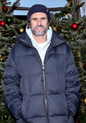 19 12 2025, xlakx, Entertainment, Roncalli Weihnachtscircus v l Tom Beck as a guest at the anniversary performance at the premiere of the 21 Original Roncalli Weihnachtscircus at the Tempodrom Berlin Berlin Daniel Lakomski