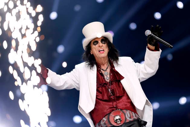Rock musician Alice Cooper live at the 40 Night of the Proms 2025 in the Lanxess Arena Cologne, 19 12 2025 NRW Germany Copyright: xChristophxHardtx