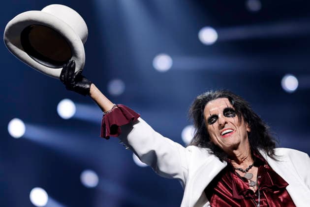 Rock musician Alice Cooper live at the 40 Night of the Proms 2025 in the Lanxess Arena Cologne, 19 12 2025 NRW Germany Copyright: xChristophxHardtx
