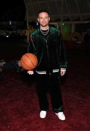 19 December 2025 - Los Angeles, California - Grayson Boucher. Santa, Snow, and Smiles Hosted by Los Angeles Mission x Hope the Mission x Body by Raven Tracy held at The Woodlands Family Center for Women and Children in Woodland Hills. Woodland Hills USA - ZUMAa123 20251219_zaa_a123_074 Copyright: xADx