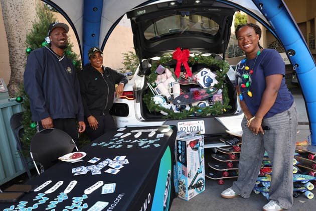 19 December 2025 - Los Angeles, California - Nuna Atadja. Hope The Mission And Los Angeles Mission Host Annual Christmas Celebration On Skid Row held at Los Angeles Mission in Los Angeles. Photo Copyright: xAdMediax MediaPunchx