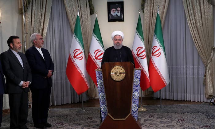 Iranian President Hassan Rouhani TEHRAN, IRAN - MAY 8 : (----EDITORIAL USE ONLY – MANDATORY CREDIT - IRANIAN PRESIDENCY HANDOUT - NO MARKETING NO ADVERTISING CAMPAIGNS - DISTRIBUTED AS A SERVICE TO CLIENTS----) Iranian President Hassan Rouhani (R) holds a press conference on Trump s withdrawal decision from Iran nuclear deal in Tehran, Iran on May 8, 2018. Tahran Iran. Editorial use only. Please get in touch for any other usage.  Copyright: x2025xAnadoluxIranianxPresidencyx xHandoutx