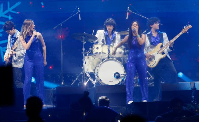 Undercover performs at the Y100 s iHeartRadio Jingle Ball 2025 show at the Kaseya Center in Miami, Florida, on Saturday, December 20, 2025.  MIA20251220104 GARYxIxROTHSTEIN