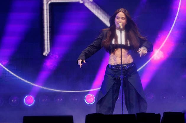 Kehlani performs at the Y100 s iHeartRadio Jingle Ball 2025 show at the Kaseya Center in Miami, Florida, on Saturday, December 20, 2025.  MIA20251220118 GARYxIxROTHSTEIN