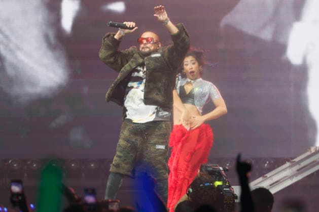Sean Paul performs at the Y100 s iHeartRadio Jingle Ball 2025 show at the Kaseya Center in Miami, Florida, on Saturday, December 20, 2025.  MIA20251220128 GARYxIxROTHSTEIN