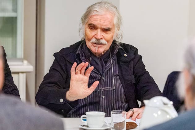 20 12 2025 Düsseldorf Tea Time with Leo Litz at the Heinrich Heine Institute The author, director and film actor Leo Litz from St. Petersburg reads from his book Wie Väterchen Frost dem Osterhasen begegnet Düsseldorf Heinrich Heine Institute, North Rhine-Westphalia Germany