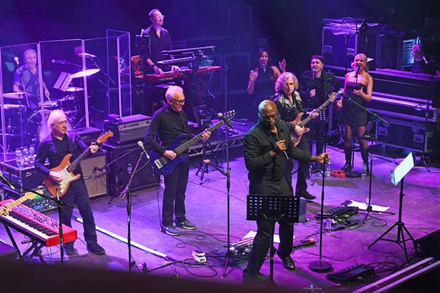 Trevor Horn and his Band performing at Shepherd™s Bush Empire LONDON, ENGLAND - DECEMBER 20: Seal on stage with Lol Creme and Trevor Horn of ™Trevor Horn and his Band™ performing at Shepherd™s Bush Empire on December 20, 2025 in London, England. CAP MAR MAR Great Britain Copyright: xMartinxHarris CapitalxPicturesx
