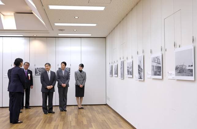 Emperor visits photo exhibition Japanese Emperor Naruhito (3rd from R), Empress Masako and their daughter Princess Aiko visit the National Showa Memorial Museum in Tokyo on Dec. 21, 2025, for a special photo exhibition depicting people s life in Tokyo during World War II. (Pool photo)  A14AA0005132850P