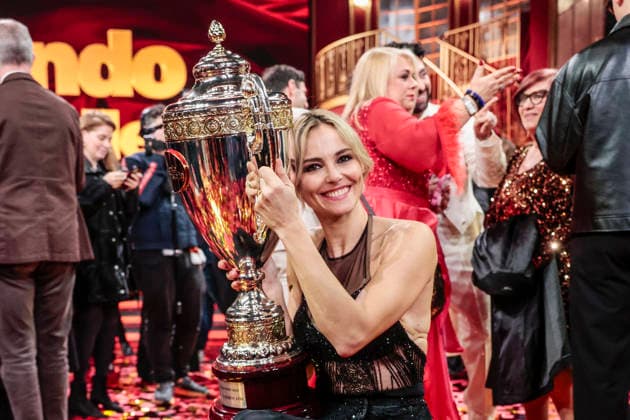 December 21, 2025, Rome, Rome, Italy: Dancing with the Stars television show, the final. Pictured is Francesca Fialdini, runner-up. Rome, Italy 20 December 2025 Rome Italy  - ZUMAa289 20251221_zia_a289_026 Copyright: xCristianoxMinichiellox