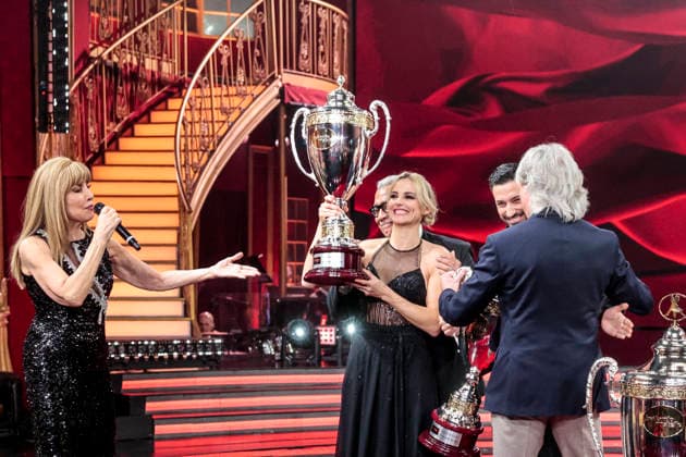 December 21, 2025, Rome, Rome, Italy: Dancing with the Stars television show, the final. Pictured is Francesca Fialdini with Giovanni Pernice, runners-up. Rome, Italy 20 December 2025 Rome Italy  - ZUMAa289 20251221_zia_a289_040 Copyright: xCristianoxMinichiellox