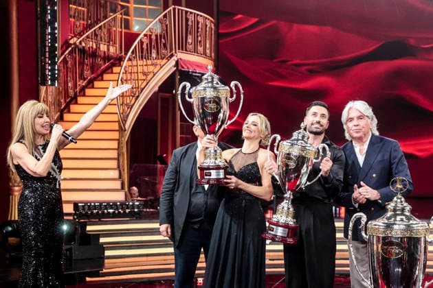 December 21, 2025, Rome, Rome, Italy: Dancing with the Stars television show, the final. Pictured is Francesca Fialdini with Giovanni Pernice, runners-up. Rome, Italy 20 December 2025 Rome Italy  - ZUMAa289 20251221_zia_a289_041 Copyright: xCristianoxMinichiellox