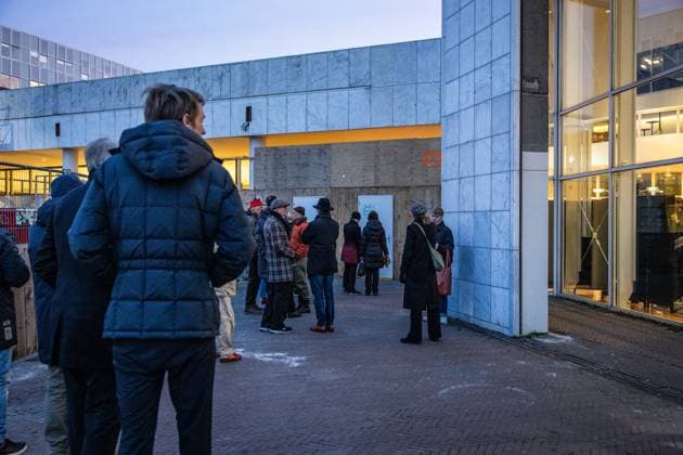 AMSTERDAM Audience members before the public farewell of Hans van Manen at the Dutch National Opera & Ballet. Choreographer Van Manen has passed away at the age of 93. ANP DINGENA MOL netherlands out - belgium out  Copyright: xx x545560973x originalFilename: 545560973.jpg