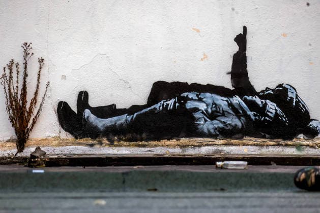 . 22 12 2025. London, United Kingdom. Second Alleged New Banksy Stencil. Unconfirmed by the artist, a second Banksy style stencil, identical to the one at Centre Point, has appeared on a wall Queen s Mews, Bayswater.  xMartynxWheatleyx xi-Imagesx IIM-26470-0007
