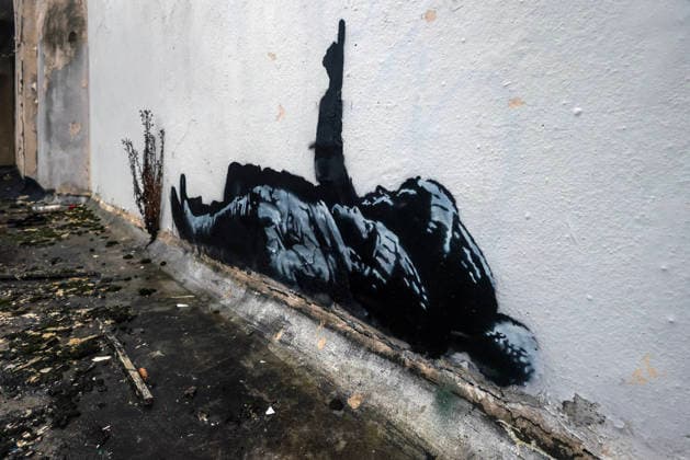 . 22 12 2025. London, United Kingdom. Second Alleged New Banksy Stencil. Unconfirmed by the artist, a second Banksy style stencil, identical to the one at Centre Point, has appeared on a wall Queen s Mews, Bayswater.  xMartynxWheatleyx xi-Imagesx IIM-26470-0016