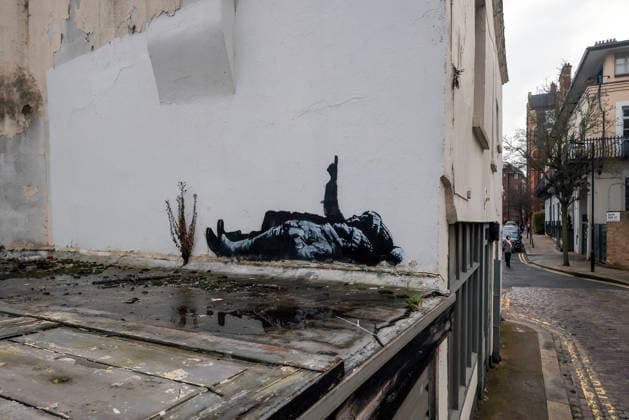 . 22 12 2025. London, United Kingdom. Second Alleged New Banksy Stencil. Unconfirmed by the artist, a second Banksy style stencil, identical to the one at Centre Point, has appeared on a wall Queen s Mews, Bayswater.  xMartynxWheatleyx xi-Imagesx IIM-26470-0018
