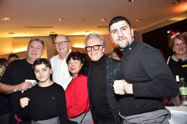 31 Christmas party for the homeless Walter Heinrich Waldi Lehnertz, Dr. Dietmar Wlitke, Heike Köfer, Wolfgang LIppert, Marko Huck with son Kerim 31 Christmas party for the homeless at Berlins ESTRELL Berlin EC in Berlin on 22 12 2025 Photopress Mueller