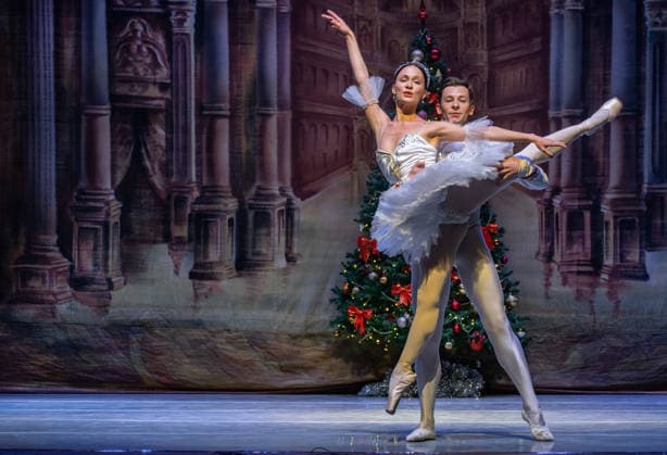 December 22, 2025, Nairobi, Nairobi, Kenya: Ballet dancers from the Moscow Regional State Academic Theatre perform at the Russian ballet gala in Nairobi on December 22, 2025 .Led by Victor Davydov,the artistic director, the dancers showcased a number of acts including dances from Act II of the ballet The Nutcracker ,White Adagio from the ballet Swan Lake as well as The Ocean and the Pearls Pas de Trois from the ballet The Little Humpbacked Horse all by Pyotr Tchaikovsky. The gala is a celebration of artistry aimed at enhancing cultural exchange. Nairobi Kenya - ZUMAm290 20251222_zip_m290_014 Copyright: xKevinxMidigox