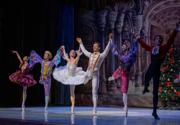 December 22, 2025, Nairobi, Nairobi, Kenya: Ballet dancers from the Moscow Regional State Academic Theatre perform at the Russian ballet gala in Nairobi on December 22, 2025 .Led by Victor Davydov,the artistic director, the dancers showcased a number of acts including dances from Act II of the ballet The Nutcracker ,White Adagio from the ballet Swan Lake as well as The Ocean and the Pearls Pas de Trois from the ballet The Little Humpbacked Horse all by Pyotr Tchaikovsky. The gala is a celebration of artistry aimed at enhancing cultural exchange. Nairobi Kenya - ZUMAm290 20251222_zip_m290_018 Copyright: xKevinxMidigox