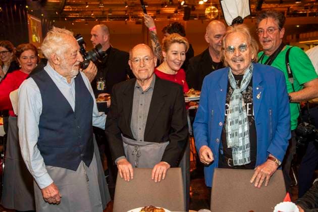 abb Dieter Hallervorden, Gregor Gysi, Frank Zander and Franziska Giffey at the 31 Frank Zander Christmas Party Christmas Dinner for Homeless and Needy People 2025 at Estrel Convention Center on 22 12 2025 in Berlin Berlin Germany