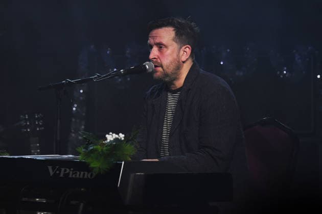 The Futureheads performing at EartH in London LONDON, ENGLAND - DECEMBER 22: Barry Hyde of ™The Futureheads™ performing at EartH on December 22, 2025 in London, England. CAP MAR MAR Great Britain Copyright: xMartinxHarris CapitalxPicturesx