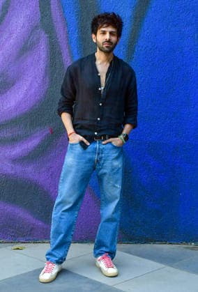 Bollywood actor Kartik Aaryan poses for a photograph during the screening of their upcoming film Tu Meri Main Tera Main Tera Tu Meri Mumbai, Dec 24 (ANI): Bollywood actor Kartik Aaryan poses for a photograph during the screening of their upcoming film Tu Meri Main Tera Main Tera Tu Meri , in Mumbai on Wednesday. Mumbai Mahararashtra India Copyright: xANIx ANI_20251224239