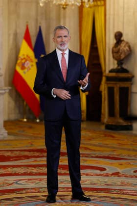 24-12-2025 Madrid King Felipe during his traditional Christmas speech at the Royal palace in Madrid, Spain. Â  Copyright: xPPEx