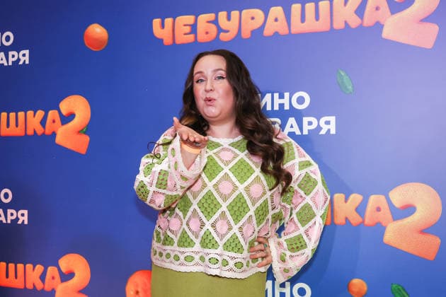RUSSIA, MOSCOW - DECEMBER 24, 2025: Actress Albina Kabalina poses on the red carpet during the premiere of the family comedy Cheburashka 2 by Dmitry Dyachenko at the KARO 11 Oktyabr cinema on Novy Arbat Street (New Arbat Avenue). Valery Sharifulin TASS  86692368