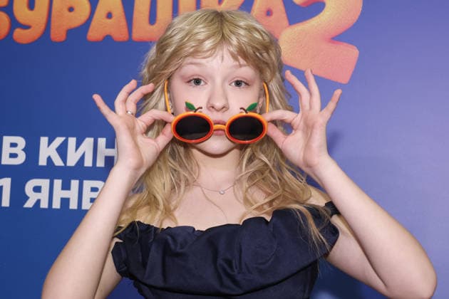 RUSSIA, MOSCOW - DECEMBER 24, 2025: Actress Yeva Smirnova poses on the red carpet during the premiere of the family comedy Cheburashka 2 by Dmitry Dyachenko at the KARO 11 Oktyabr cinema on Novy Arbat Street (New Arbat Avenue). Valery Sharifulin TASS  86692609